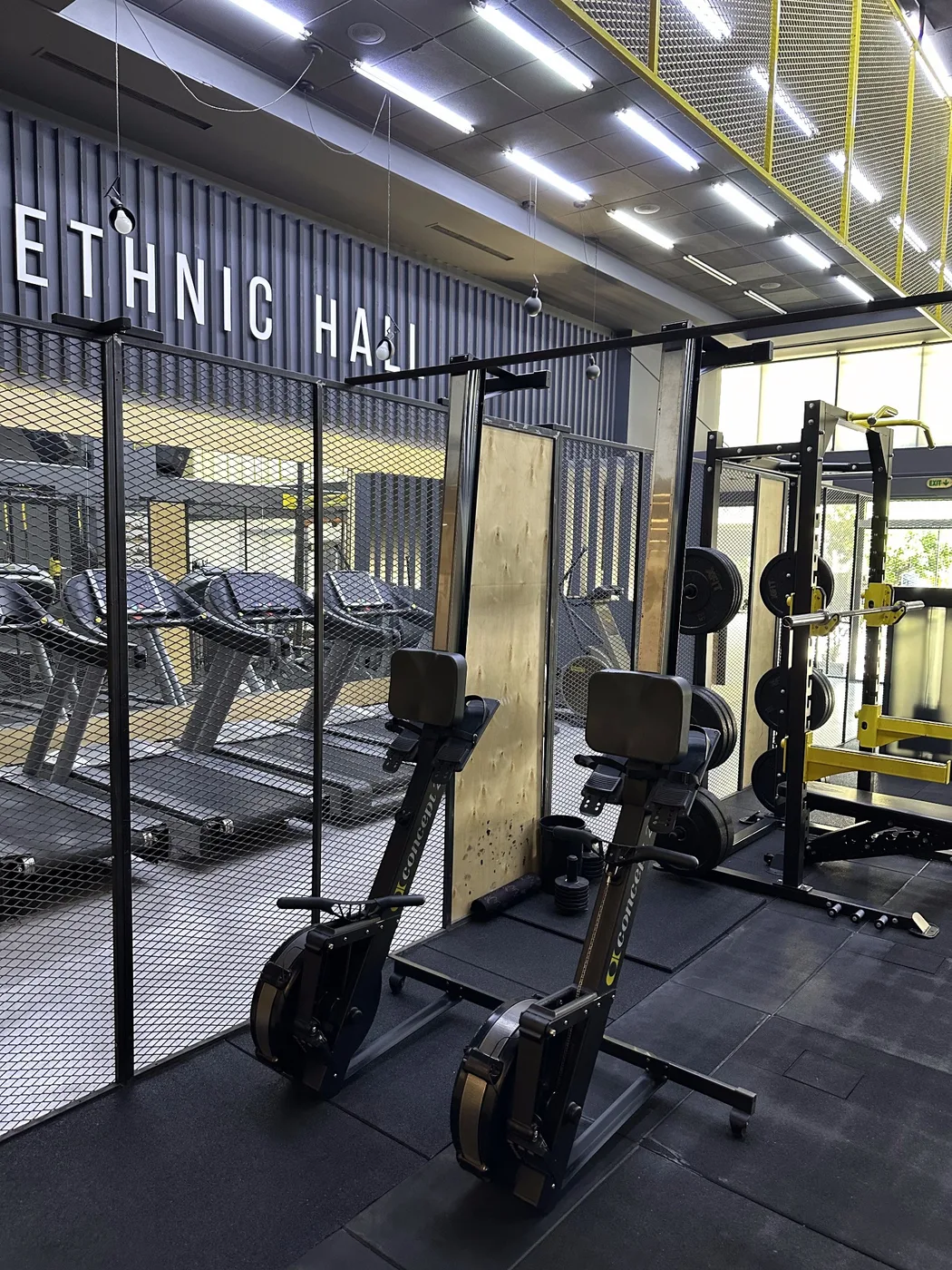 Χώρος προπόνησης του Ethnic Hall με την επωνυμία του γυμναστηρίου