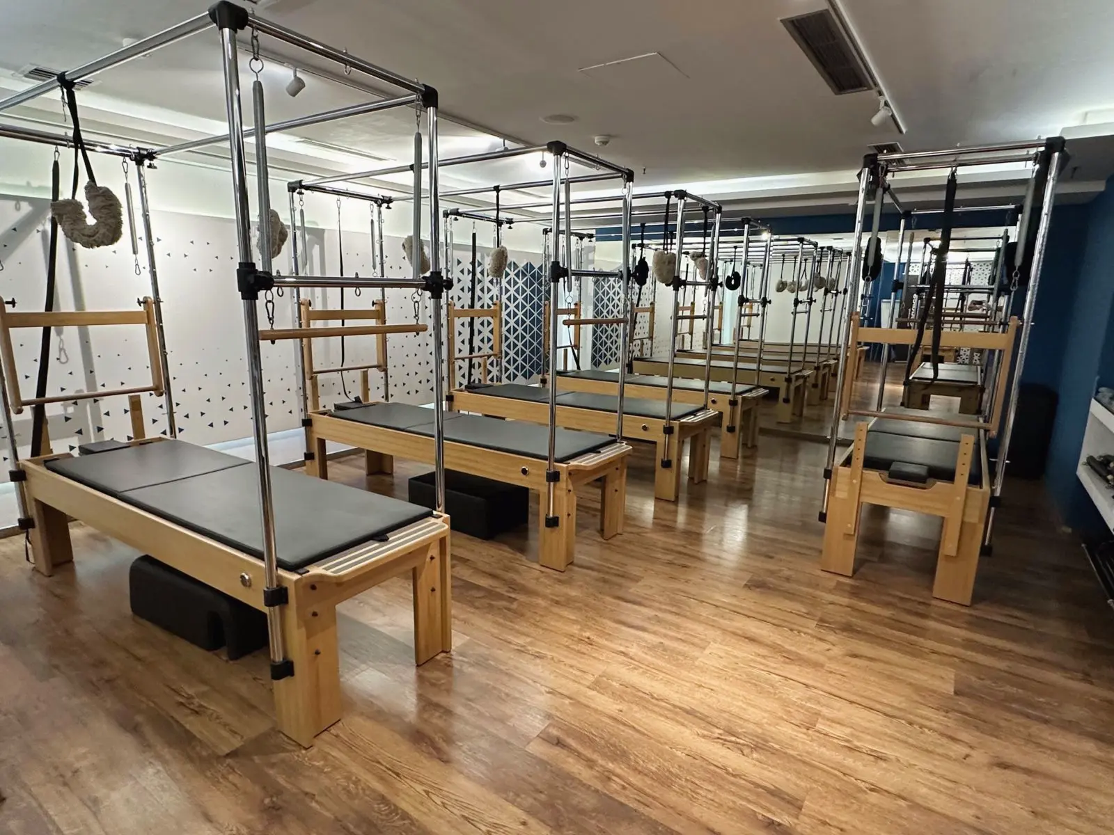 Αίθουσα Pilates Reformer του Ethnic Hall